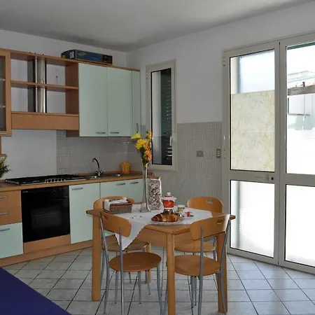 Magic Sea Apartment *